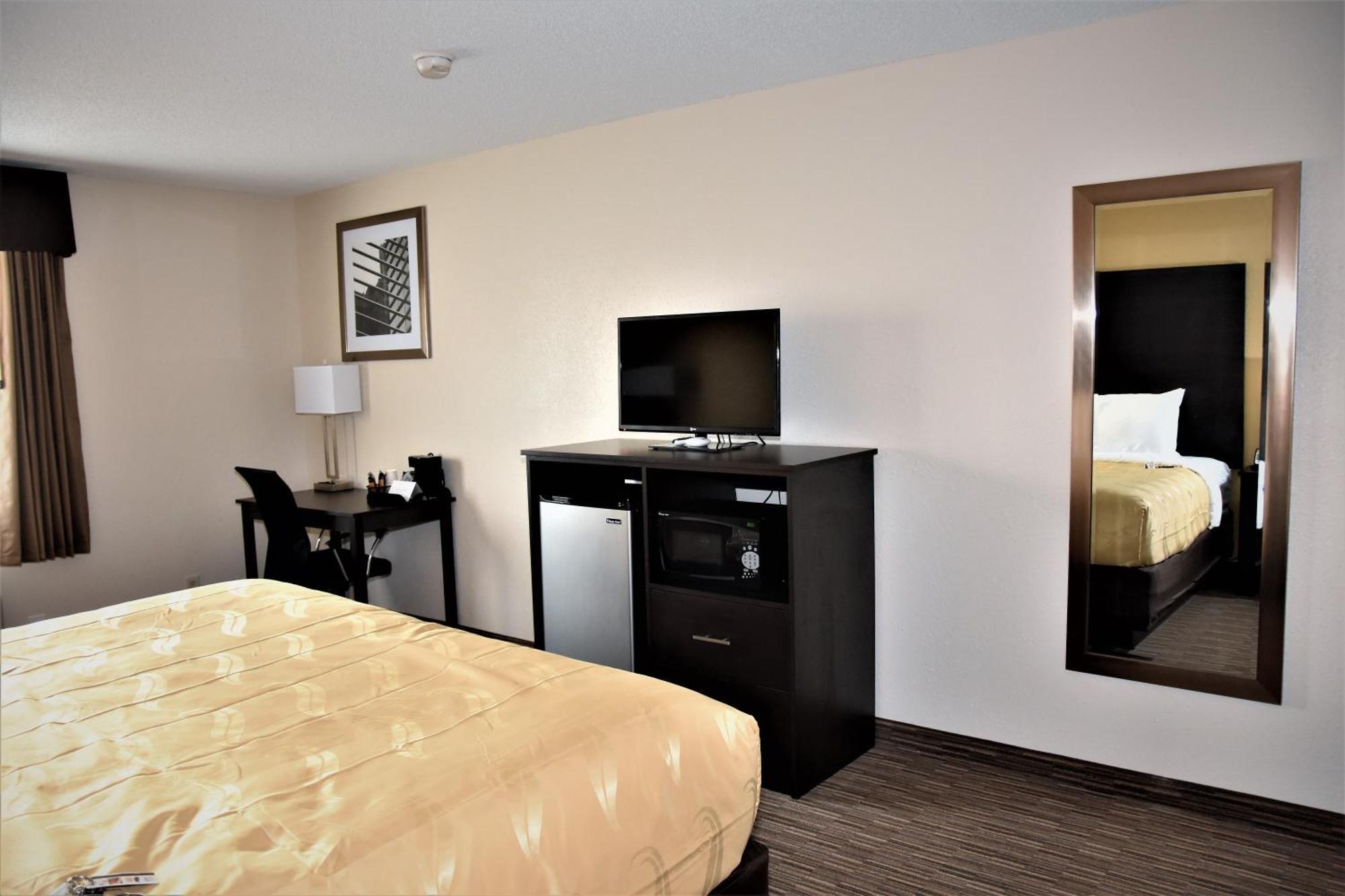 Quality Inn & Suites Metropolis I-24 Zewnętrze zdjęcie