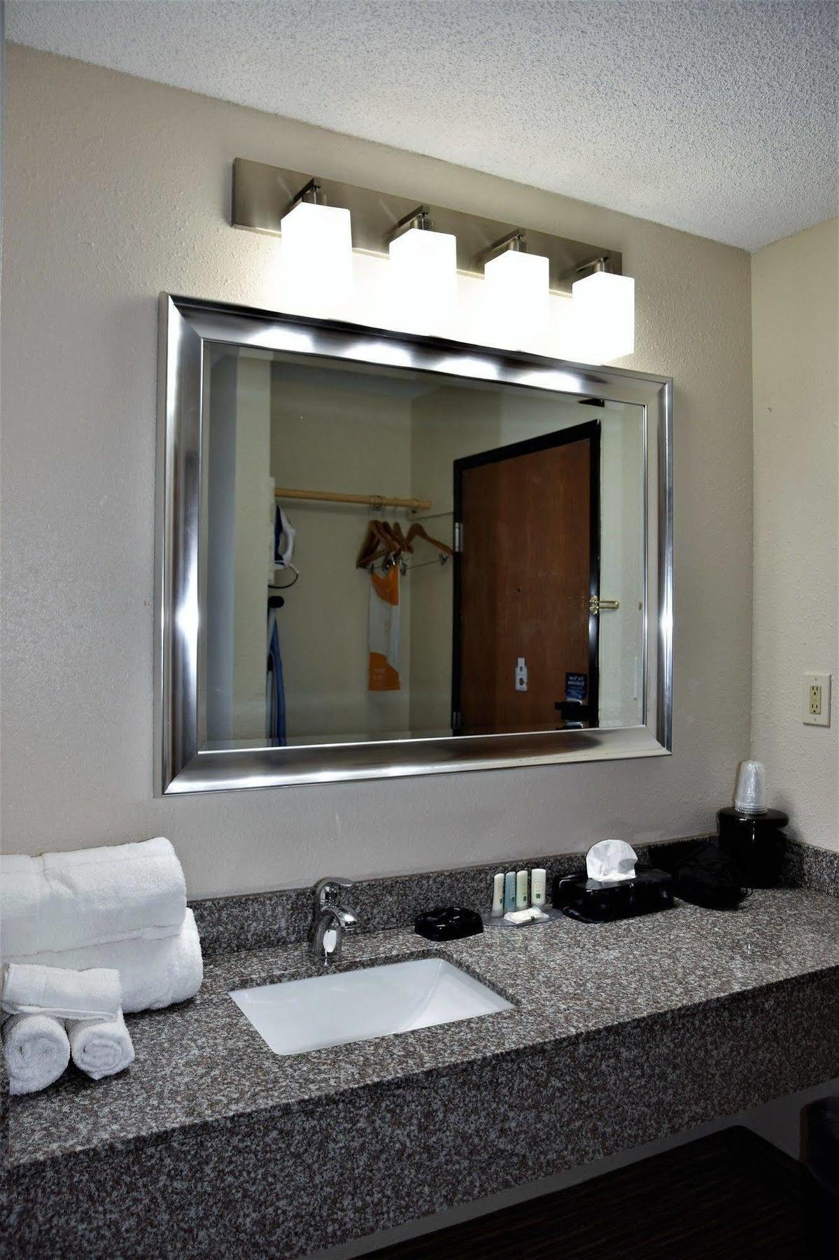 Quality Inn & Suites Metropolis I-24 Zewnętrze zdjęcie