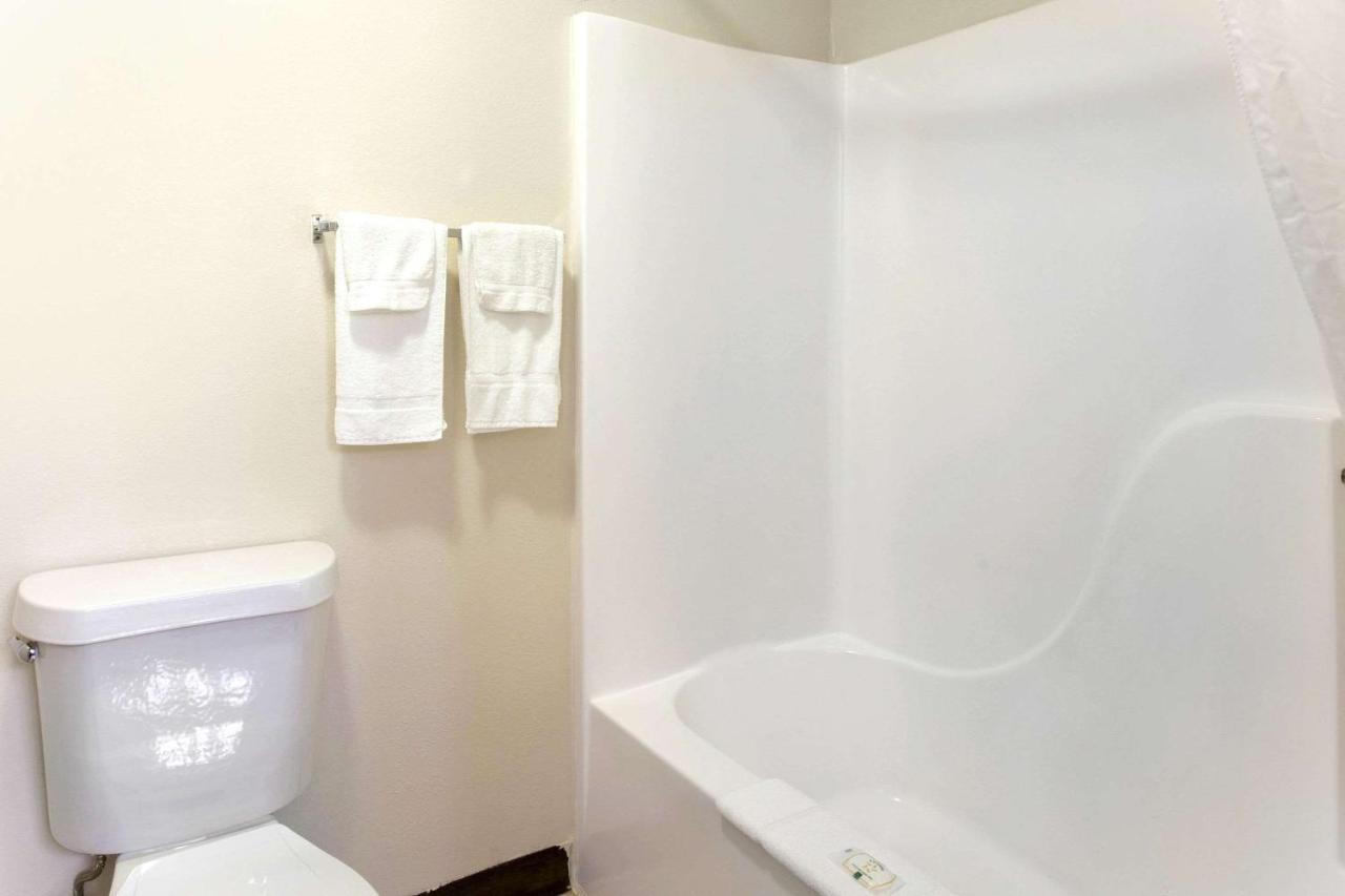 Quality Inn & Suites Metropolis I-24 Zewnętrze zdjęcie